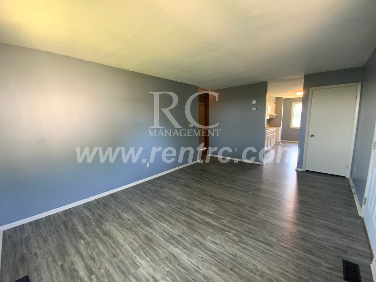 206 E 14th St - Photo 6 of 18