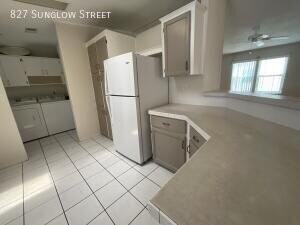 827 Sunglow St - Photo 7 of 33