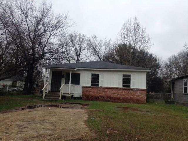 6205 Rufus Dr - Photo 2 of 8