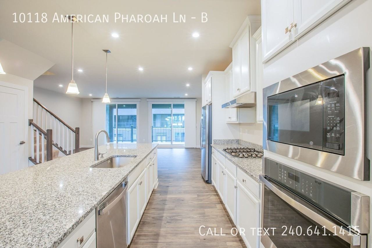 10118 American Pharoah Ln #B - Photo 7 of 32