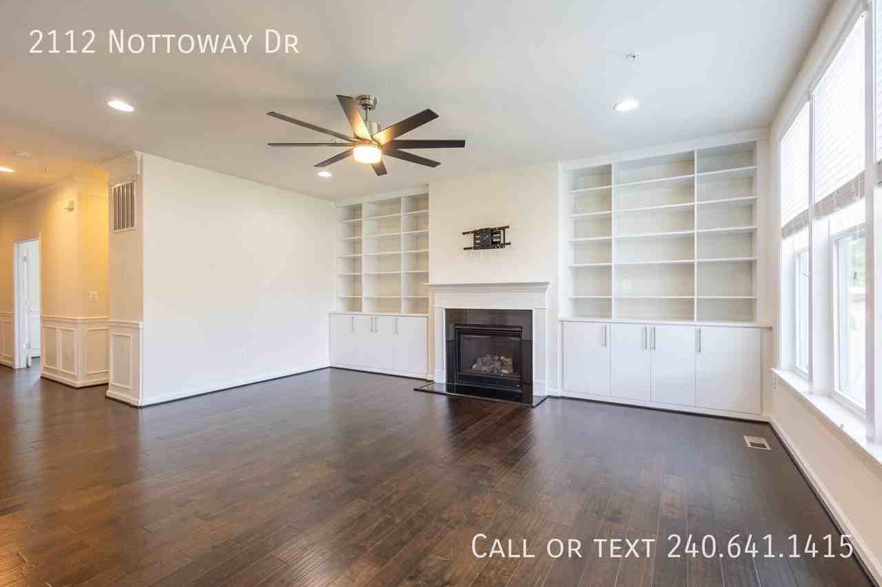 2112 Nottoway Dr - Photo 5 of 50