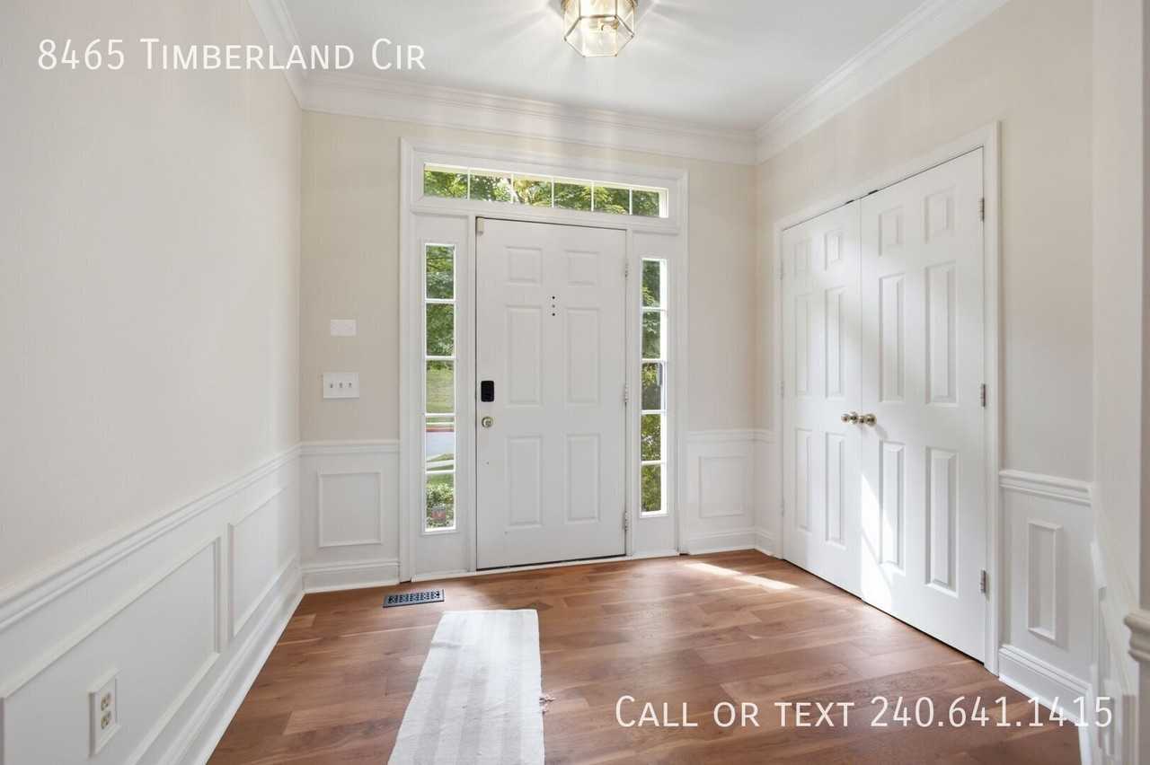 8465 Timberland Cir - Photo 2 of 34