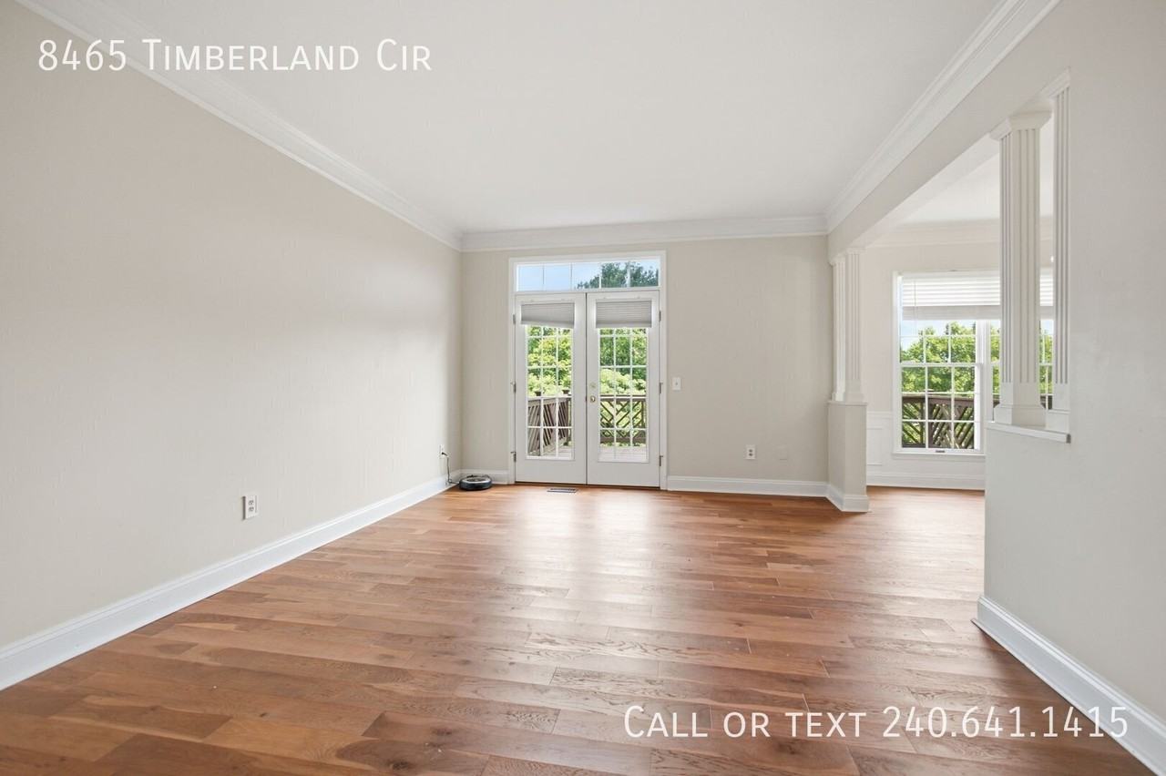 8465 Timberland Cir - Photo 4 of 34