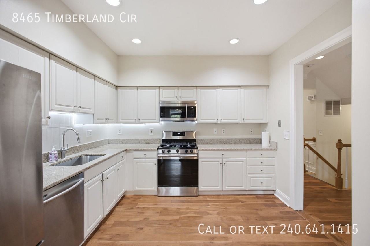 8465 Timberland Cir - Photo 7 of 34