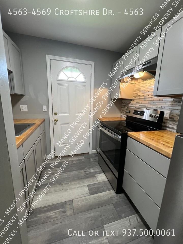 4563 Croftshire Dr #4563 - Photo 4 of 9