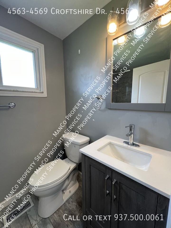 4563 Croftshire Dr #4563 - Photo 7 of 9
