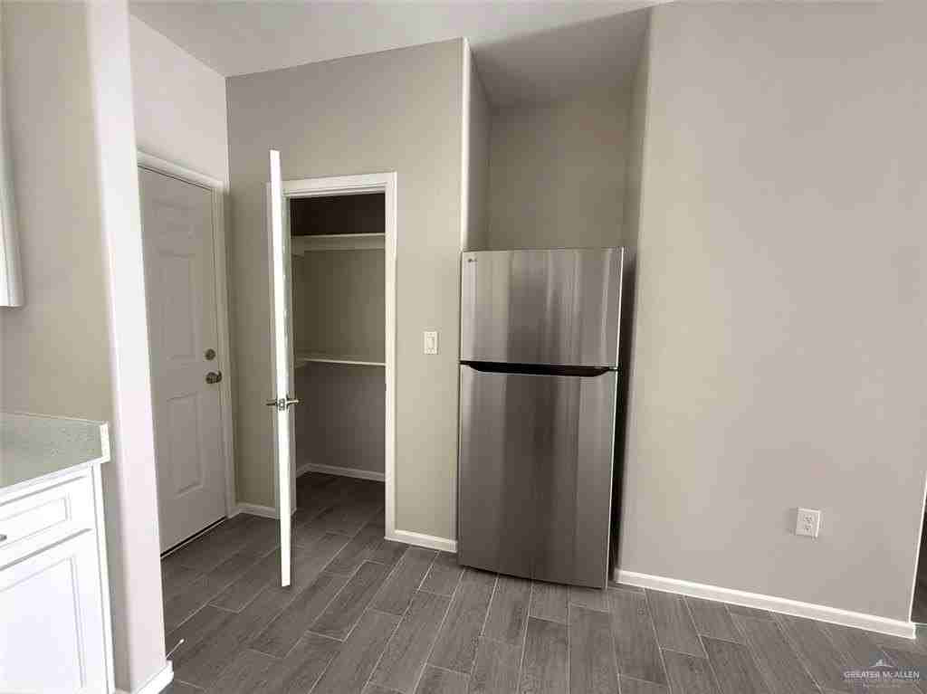 W Harrison Ave #2 - Photo 6 of 17