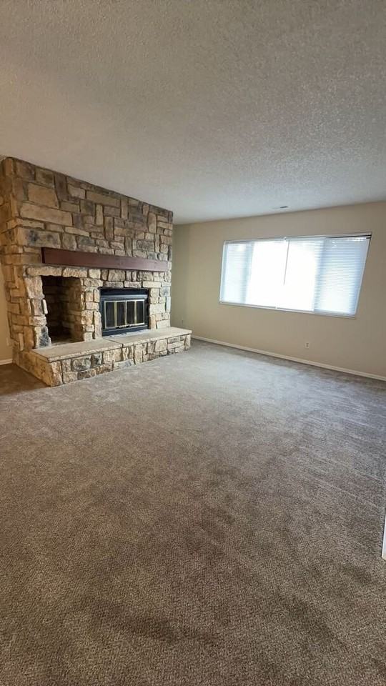 971 Moorings Dr - Photo 4 of 14