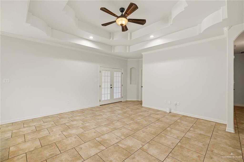 3121 Whitewing Ave - Photo 6 of 25
