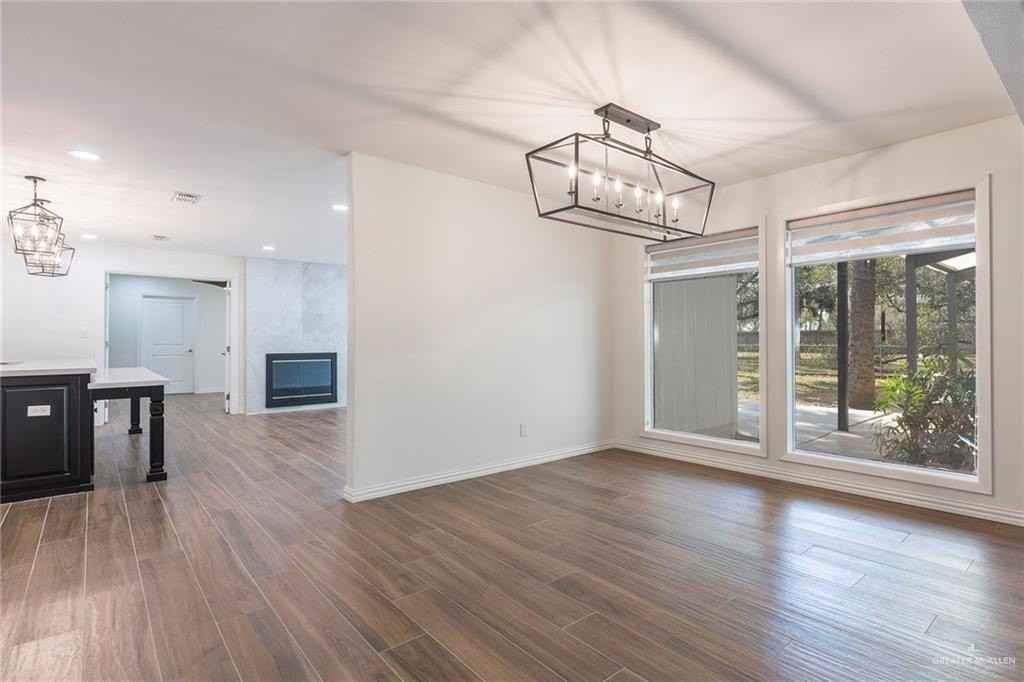 10701 N Ware Rd - Photo 6 of 25