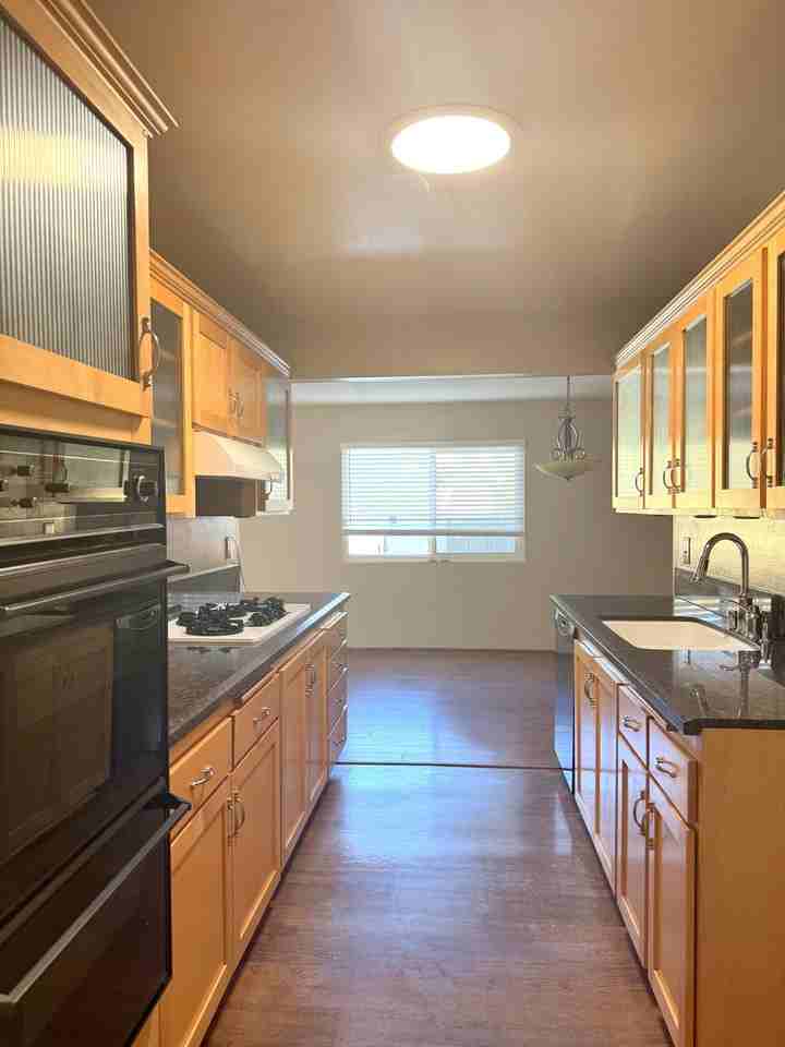 3528 Castle Rock Rd #1 - Photo 6 of 27