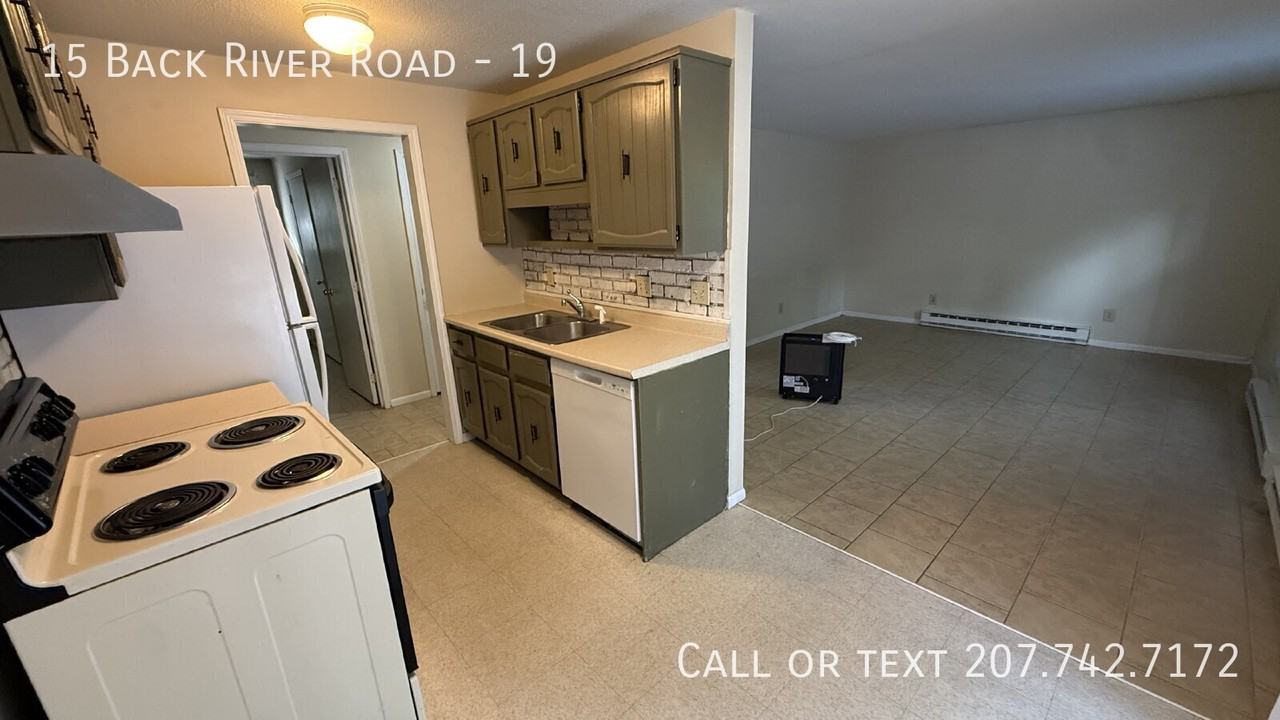 15 Back River Rd #19 - Photo 3 of 16