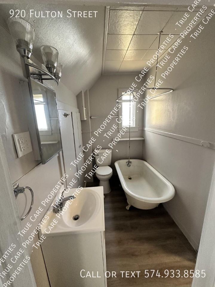 920 Fulton St - Photo 5 of 11