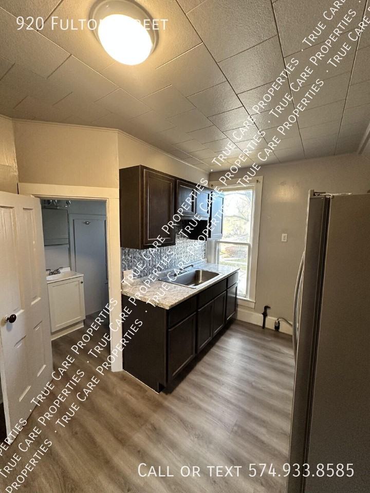 920 Fulton St - Photo 7 of 11