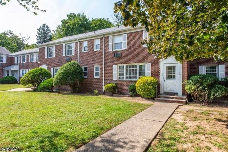 445 Morris Ave #13D - Photo 3 of 27
