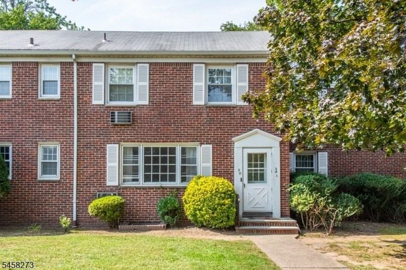445 Morris Ave #13D - Photo 4 of 27