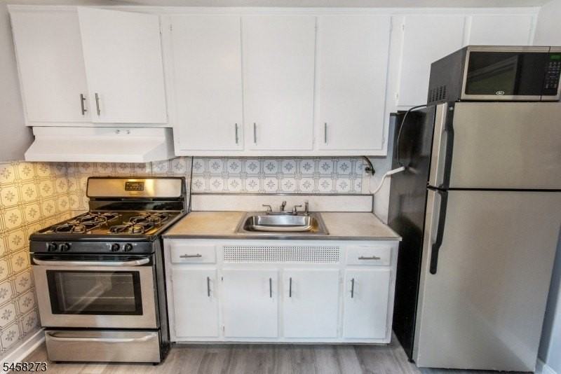445 Morris Ave #13D - Photo 6 of 27