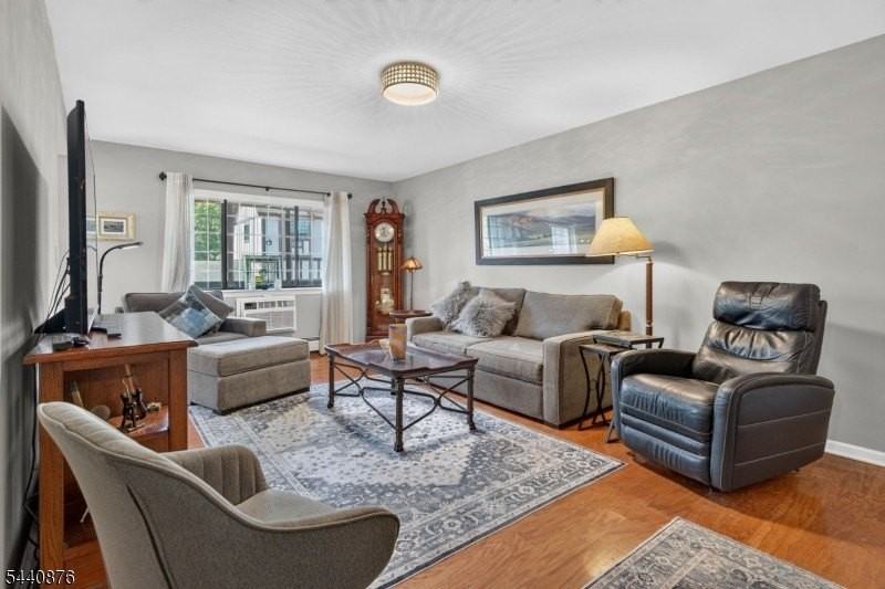 13G Kensington Rd #G - Photo 3 of 30