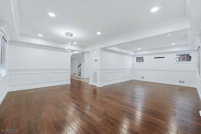 1208 Orange Ave - Photo 4 of 38