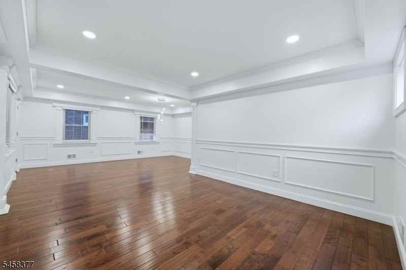 1208 Orange Ave - Photo 6 of 38