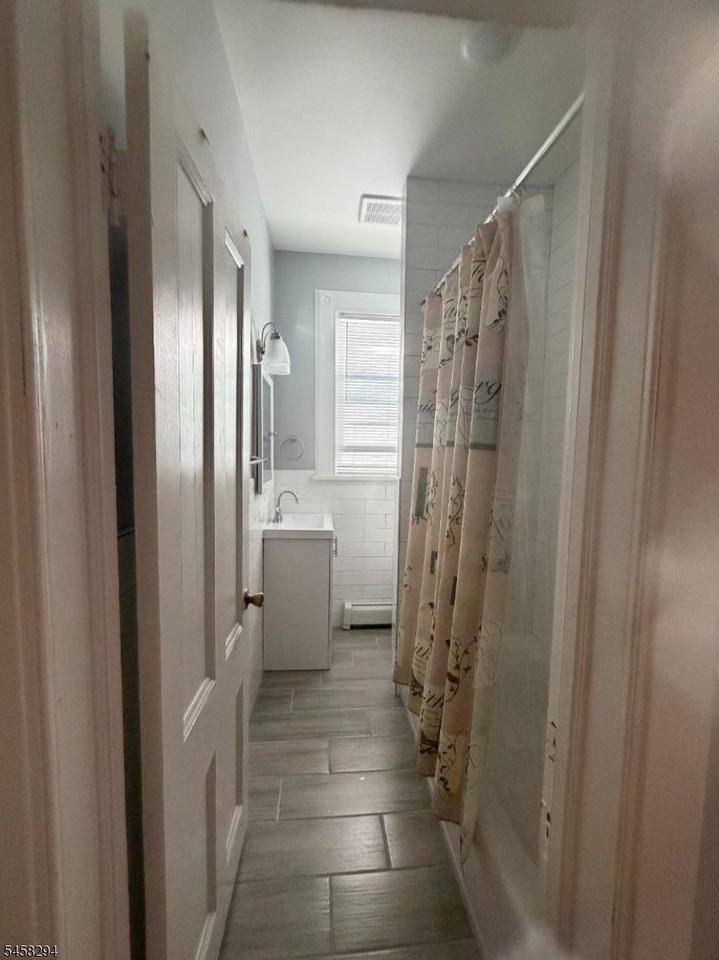 330 Bloomfield Ave #3 - Photo 6 of 11