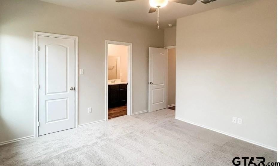 989 Martin St - Photo 5 of 10