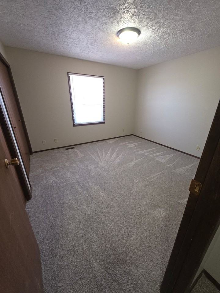 507 Elm Ave #2 - Photo 5 of 6