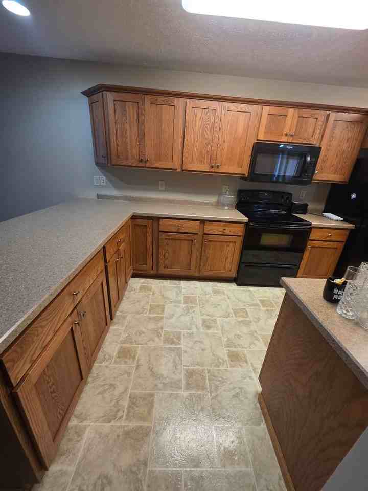 309 N 32nd St - Photo 2 of 9