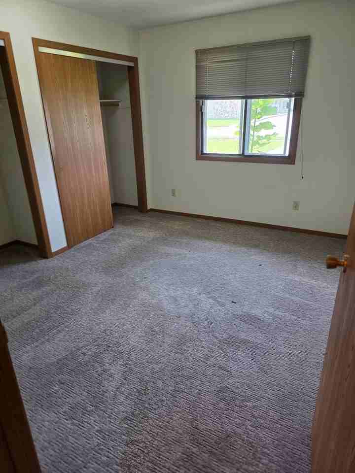 1202 Isabelle Cir - Photo 7 of 8