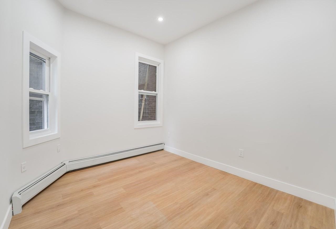 704 Palisade Ave #2 - Photo 7 of 17