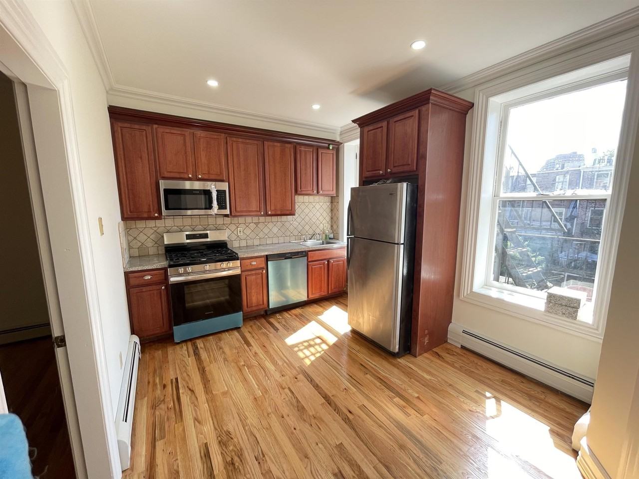 145 Grand St #3 - Photo 3 of 10