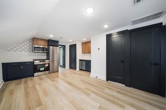 169 Webster Ave #3 - Photo 3 of 22