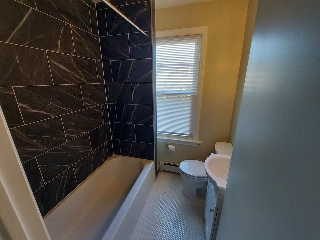 38 E 19th St - Photo 7 of 12