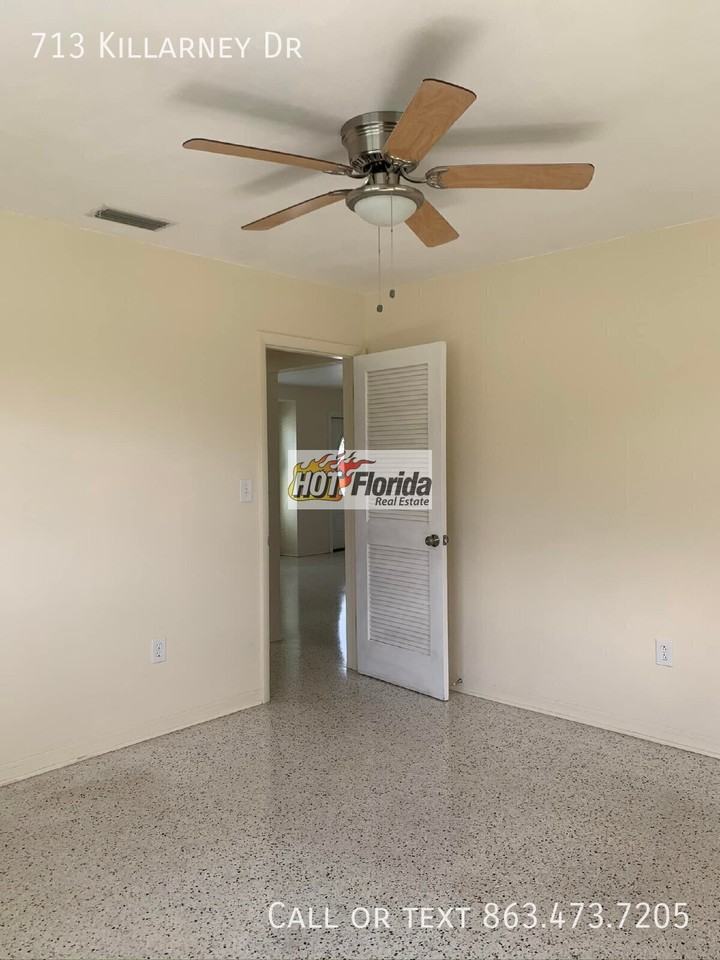 713 Killarney Dr - Photo 5 of 12