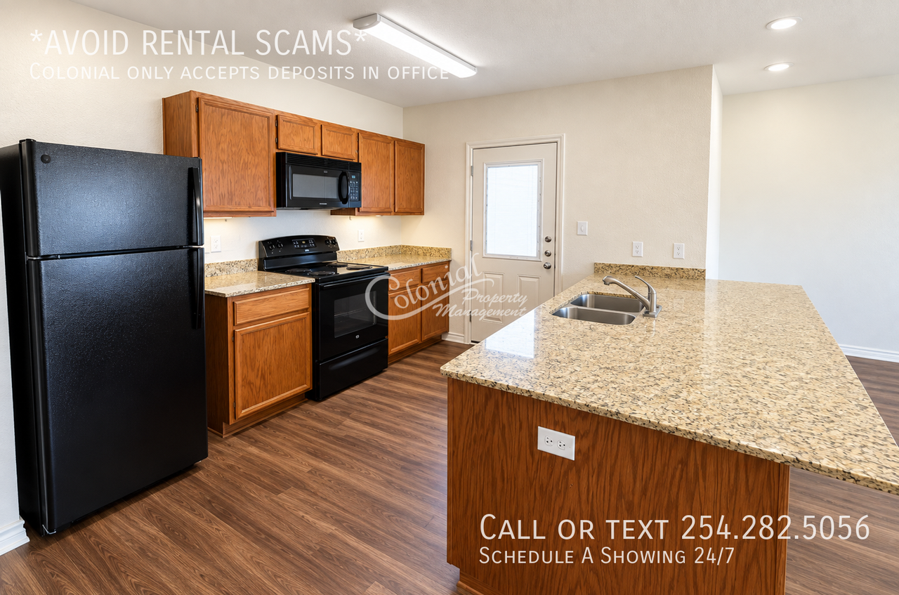 3109 Ochiltree Dr #B - Photo 3 of 12