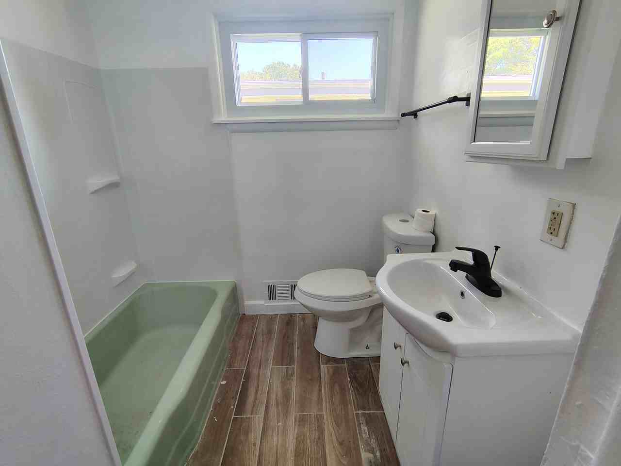 1901 Montague St #1 - Photo 4 of 5