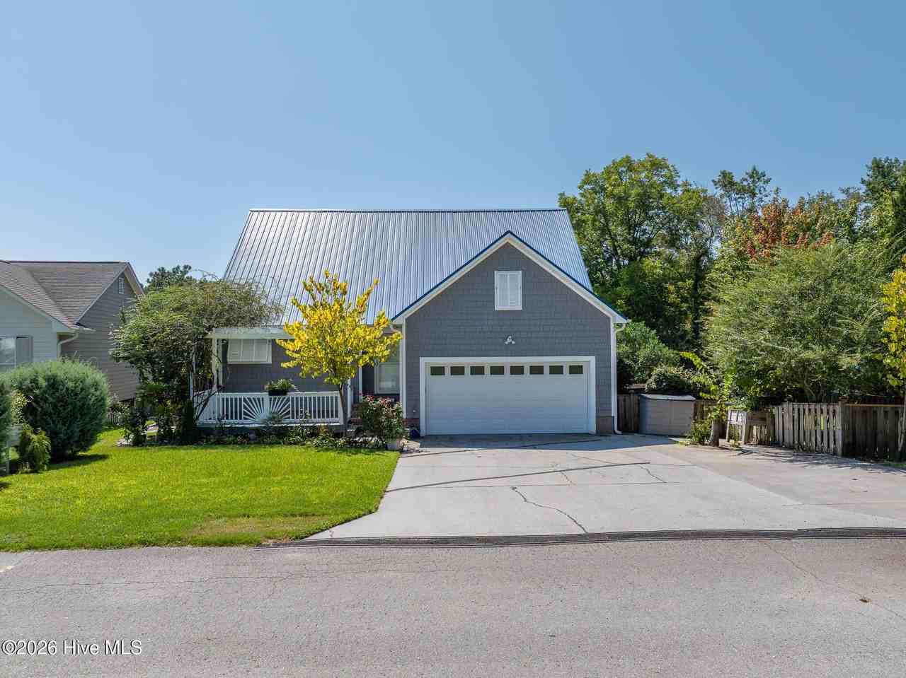 645 Riva Ridge Rd - Photo 2 of 32