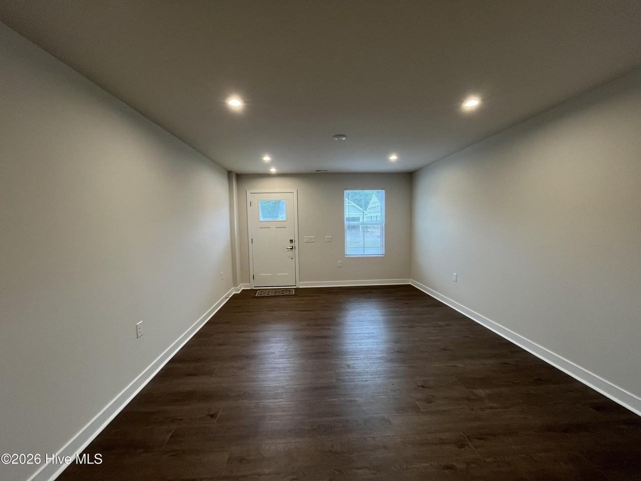 4184 Farmfield Dr - Photo 2 of 31