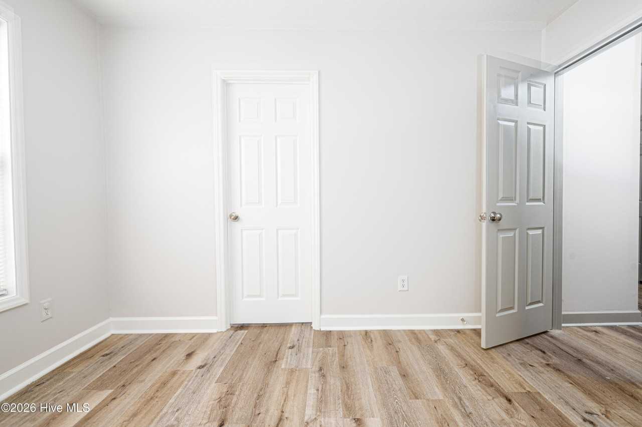 614 Walnut Dr - Photo 6 of 10