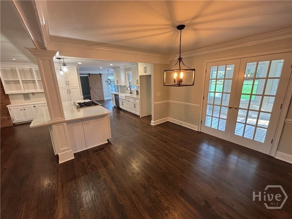 1331 Luke Cir - Photo 4 of 12