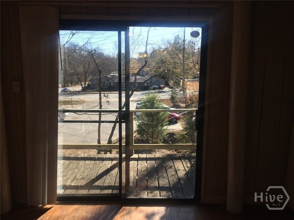 1453 Barnett Shoals Rd #A - Photo 4 of 22