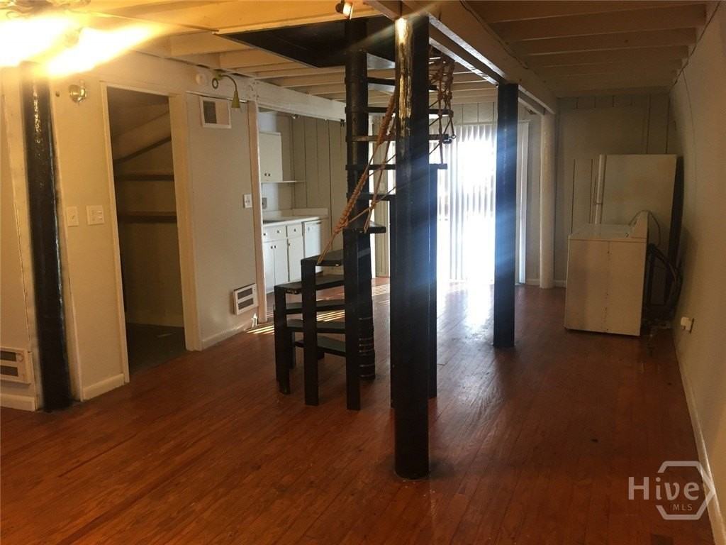 1453 Barnett Shoals Rd #A - Photo 7 of 22