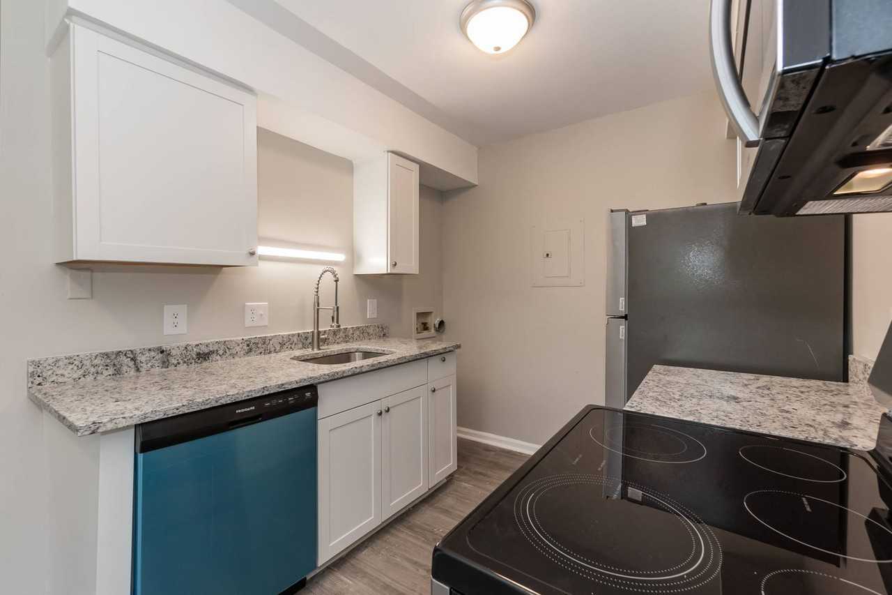 205 Johnson St #A - Photo 2 of 15