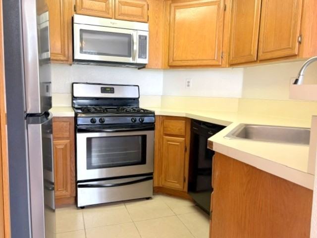 2564 Avenida Del Vis #1 - Photo 3 of 7