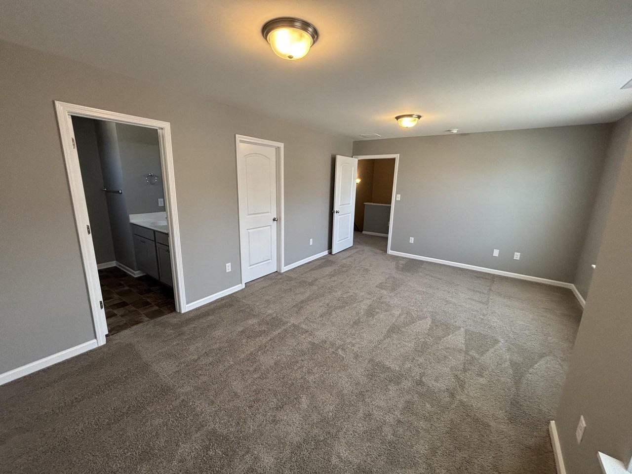 8084 Driftwood Loop - Photo 5 of 15
