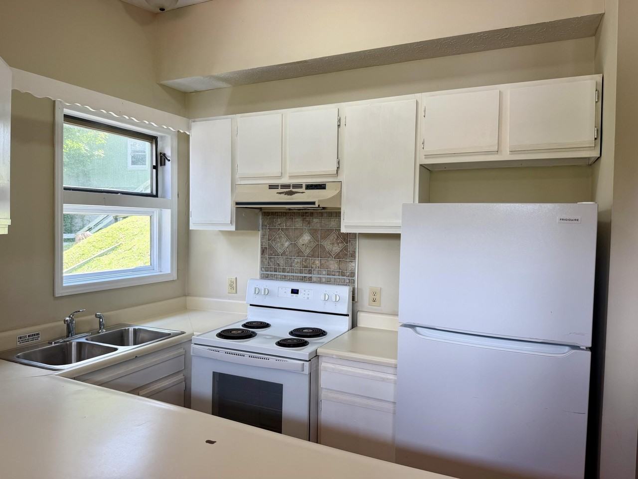 151 Weslee Way #5 - Photo 4 of 9