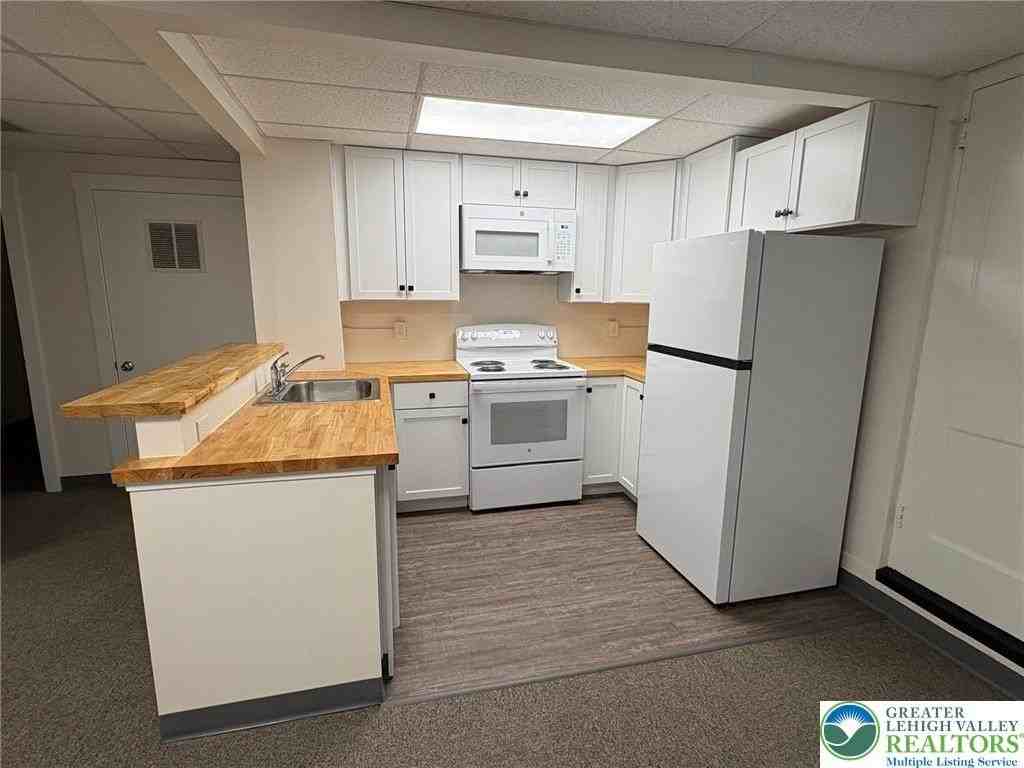 146 North St - Photo 2 of 16