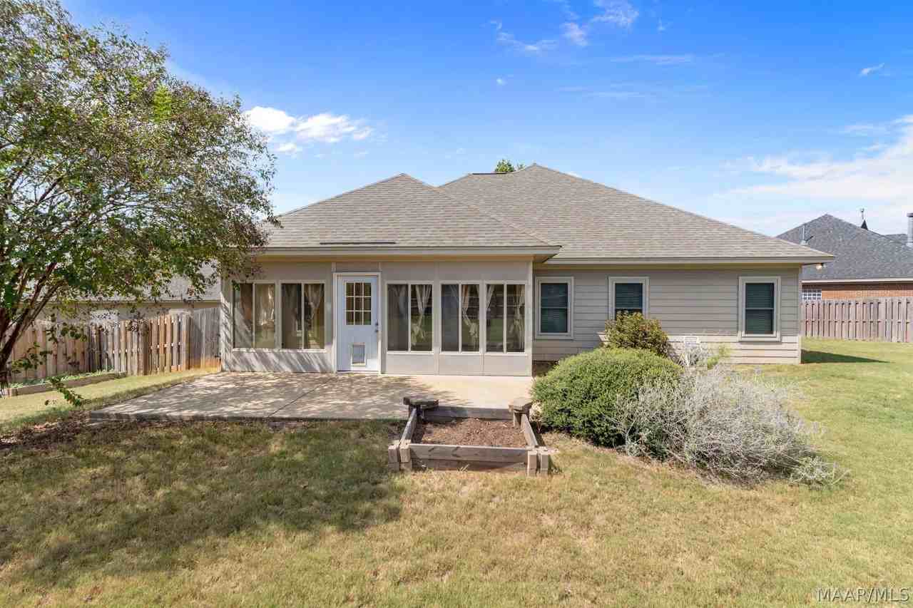 704 Briarcliff Pl - Photo 7 of 25