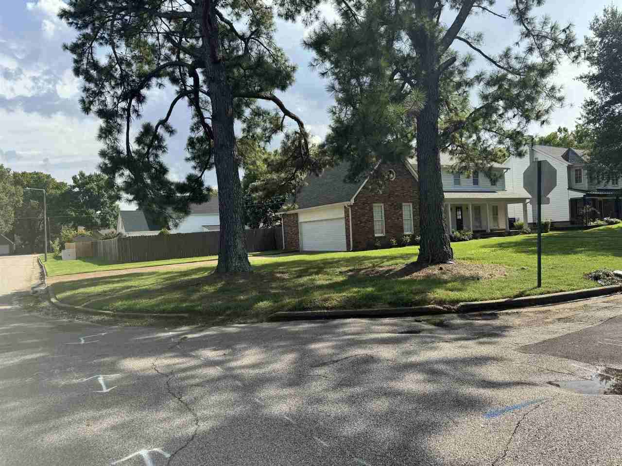 339 Oakleigh Dr - Photo 2 of 29