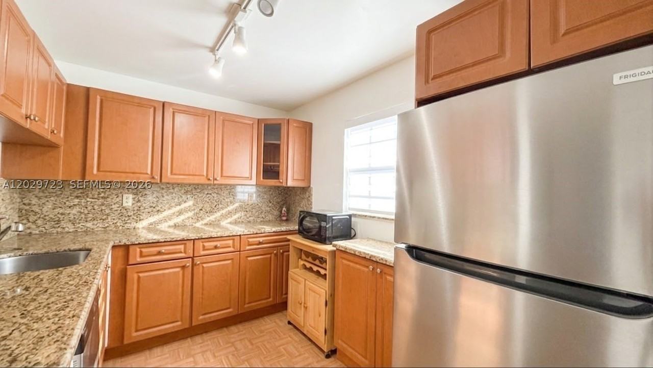 8520 Sw 133rd Avenue Rd #210 - Photo 4 of 15